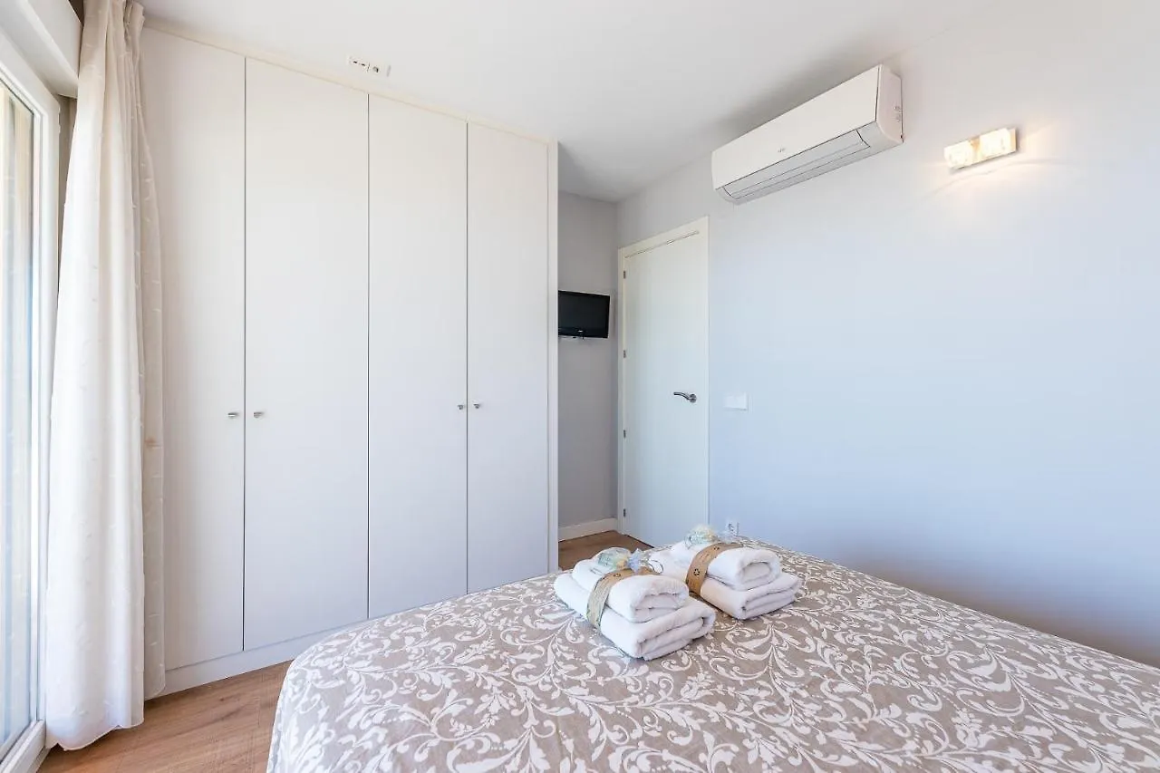 797 Holiday Rentals - Amplio Piso Con Terraza En Primera Linea De Playa Torremolinos 0*,